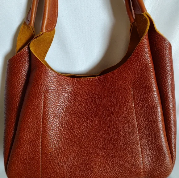 BNNU  PLG Medium Madison Bag In Sienna - Picture 2 of 5